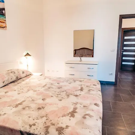 La Senyera Apartment